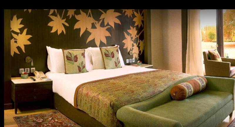 Photo of The Lalit Grand Palace Srinagar, 5-star hotel in Srinagar