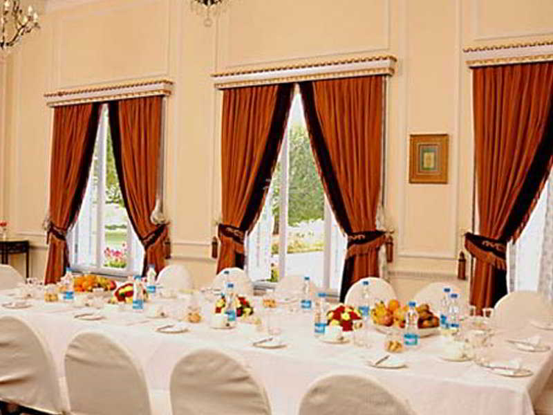 Photo of The Lalit Grand Palace Srinagar, 5-star hotel in Srinagar