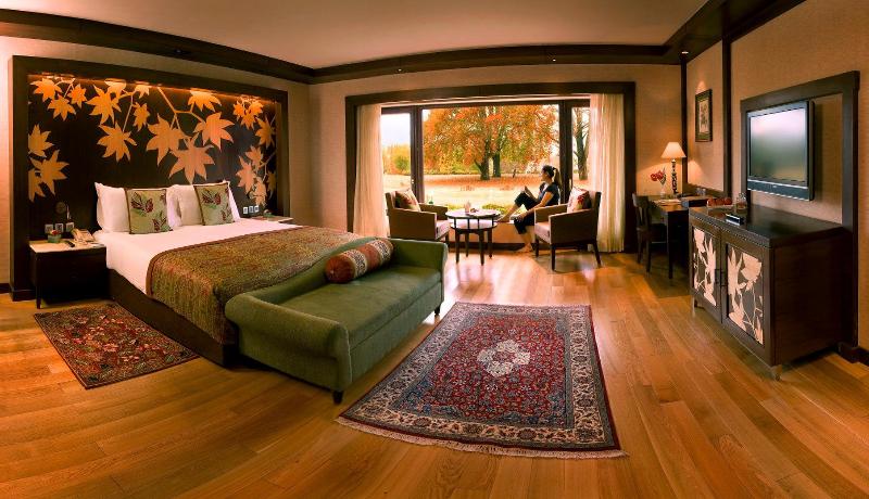 Photo of The Lalit Grand Palace Srinagar, 5-star hotel in Srinagar
