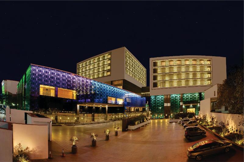 Photo of Orange Megastructure LLP, 4-star hotel in Surat