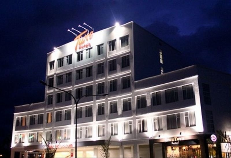 101 Hotel Bintulu, Singapore