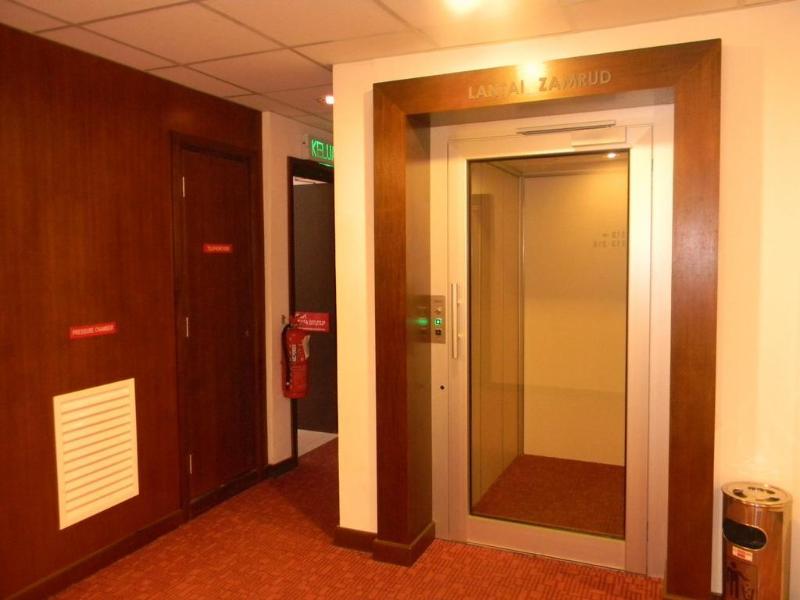 Photo of Jewels Hotel, 3-star hotel in Kota Bharu