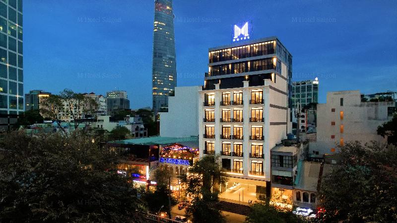 M Hotel Saigon, Singapore