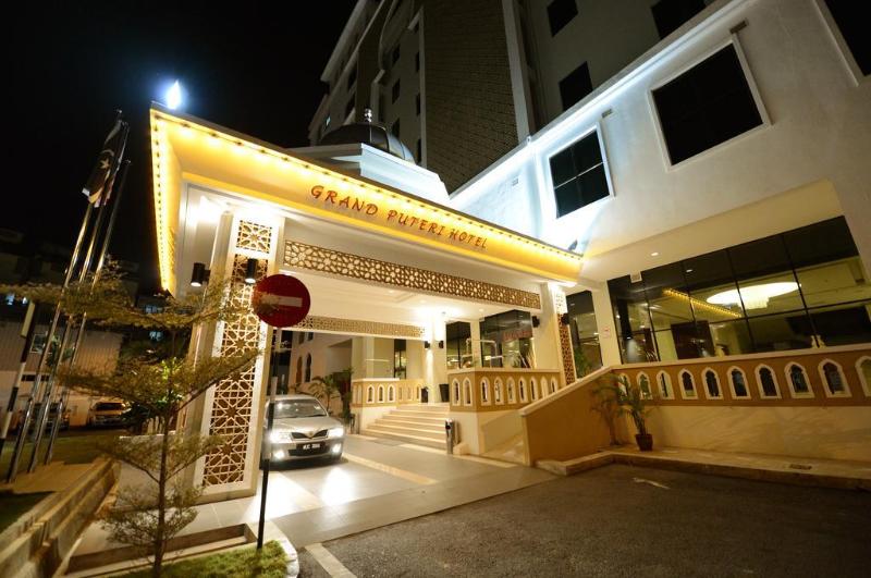 Photo of Grand Puteri Hotel, 3-star hotel in Kuala Terengganu