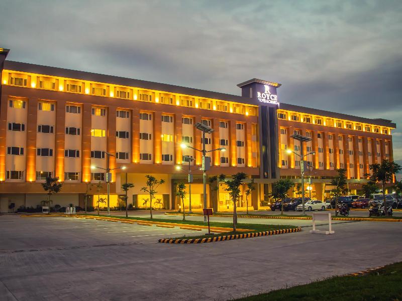 Royce Hotel & Casino exterior, 3-Star hotel in Angeles City (and vicinity)