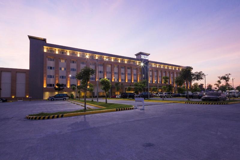 Photo of Royce Hotel & Casino, 3-star hotel in Angeles City (and vicinity)