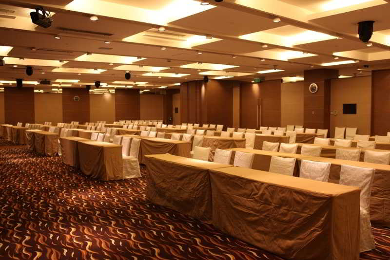 Photo of One15 Marina Sentosa Cove Singapore, 4-star hotel in Singapore