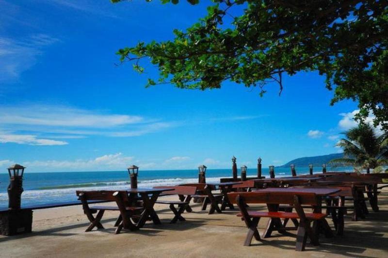 Talkoo Beach Resort Khanom, 4-star hotel in Khanom