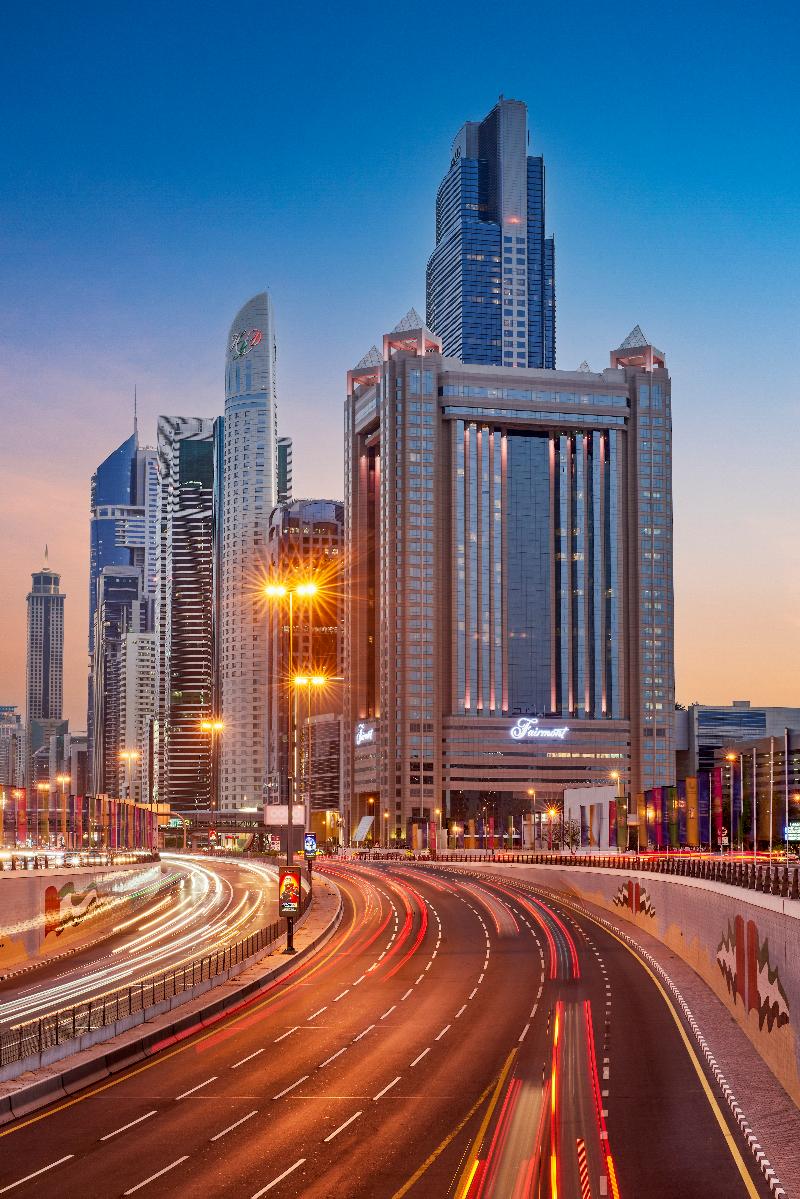 Fairmont Dubai, Singapore