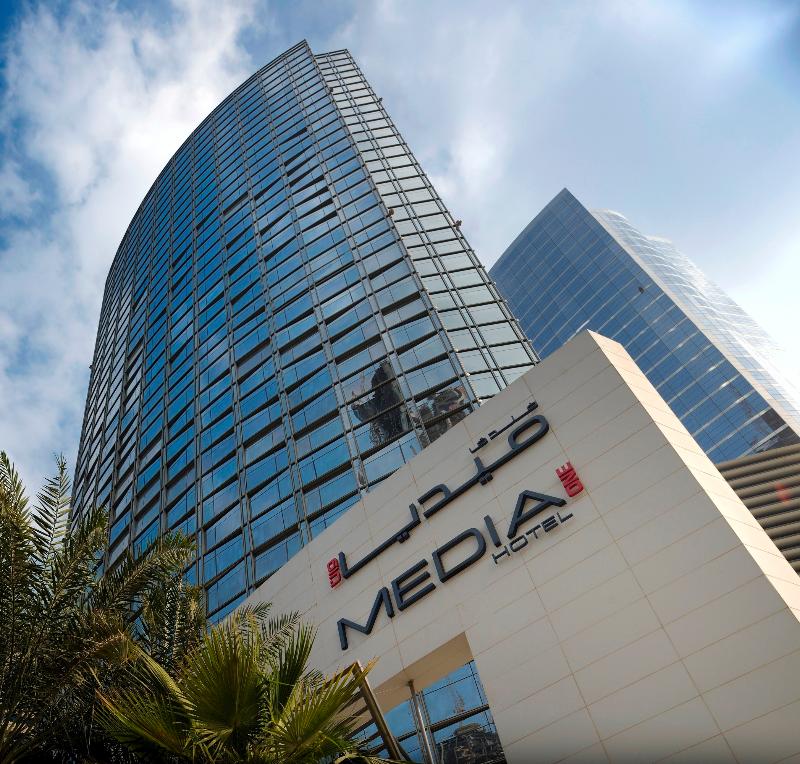 Media One Hotel Dubai, Singapore
