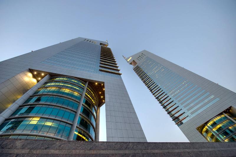 Jumeirah Emirates Towers Dubai, Singapore
