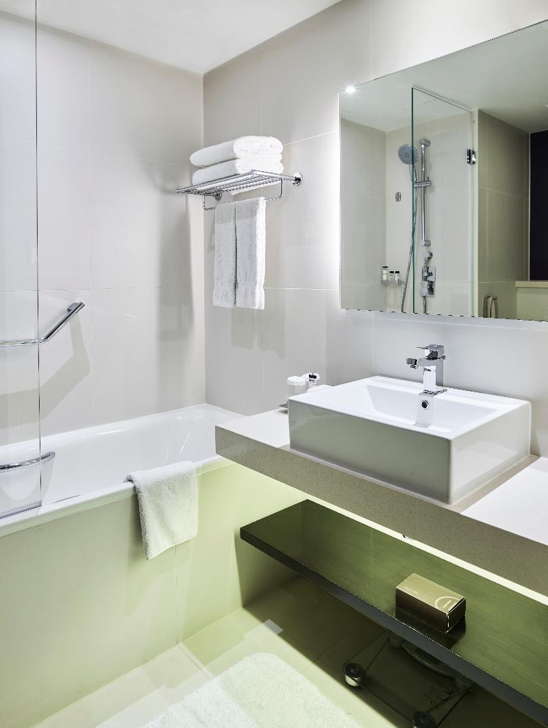 Photo of Pullman Dubai Creek City Centre, 4-star hotel in Deira