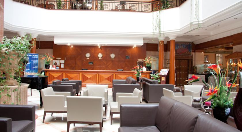 Photo of Regent Palace Hotel, 3-star hotel in Bur Dubai