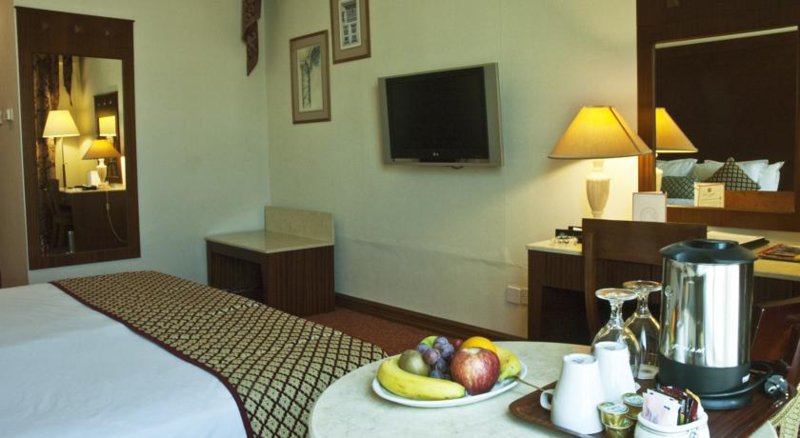 Photo of Regent Palace Hotel, 3-star hotel in Bur Dubai