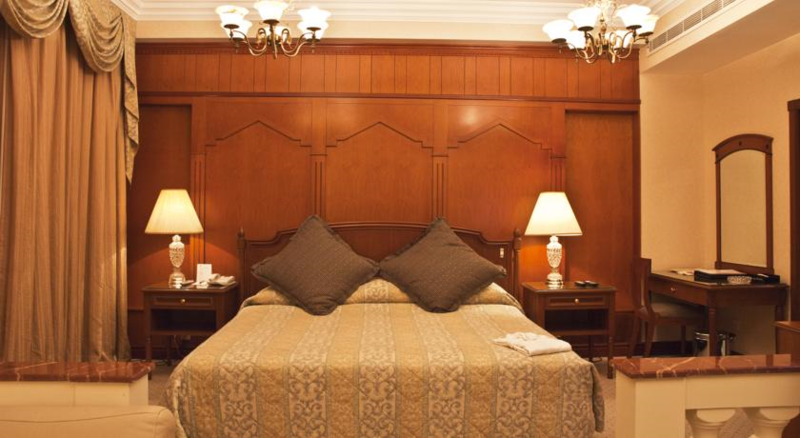 Photo of Regent Palace Hotel, 3-star hotel in Bur Dubai