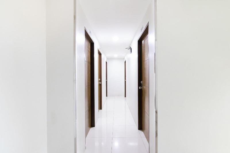 Photo of OYO 152 Sangco Condotel, 2-star hotel in Malate