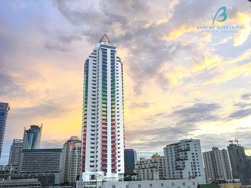 Baiyoke Sky Hotel, Singapore