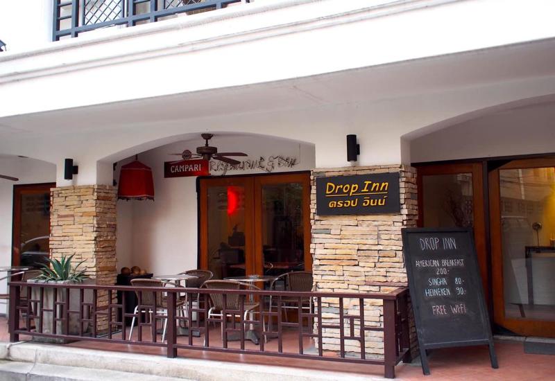 Drop Inn Bangkok, Singapore
