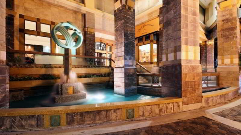 Radisson Hotel Chateau de Bangkok exterior, 4-Star hotel in Bangkok (and vicinity)