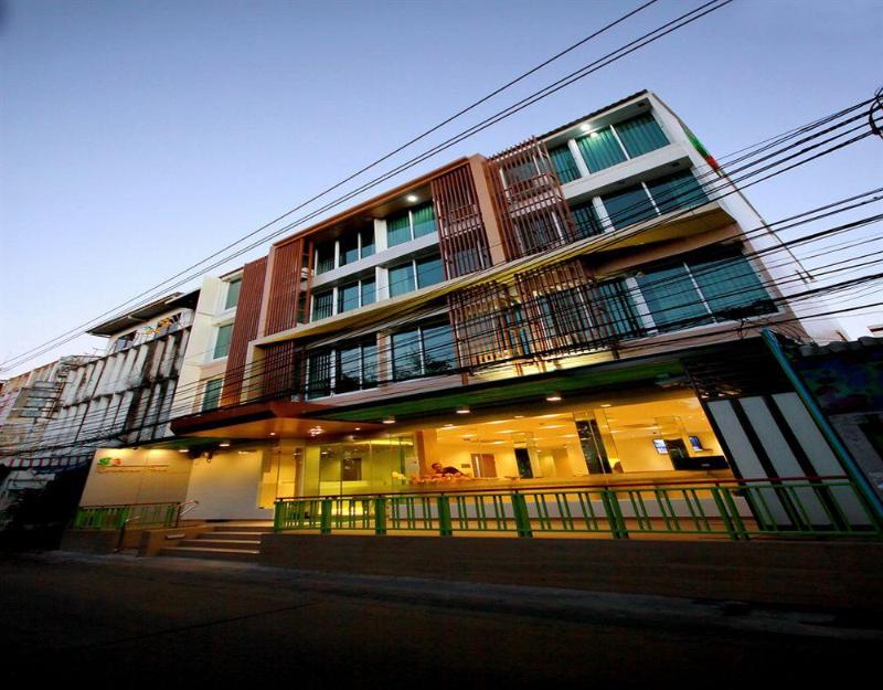 Photo of PARKROYAL Suites Bangkok, 4-star hotel in Bangkok (and vicinity)