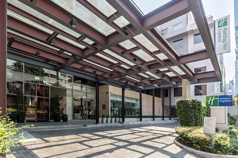 Photo of Holiday Inn Express Bangkok Sathorn by IHG, 4-star hotel in Bangkok (and vicinity)