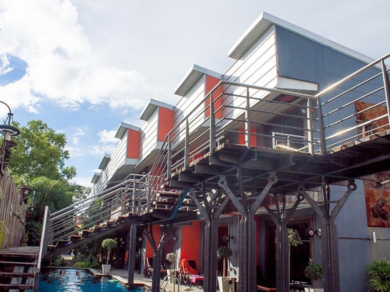 Nicky's Handlebar Hotel exterior, 3-Star hotel in Bangla Road