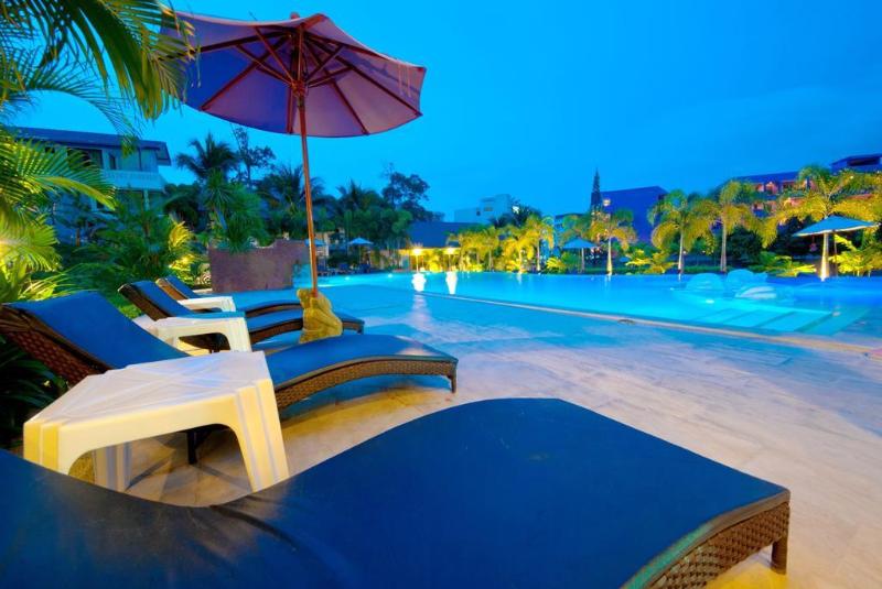 Photo of P.S Hill Resort, 3-star hotel in Bangla Road