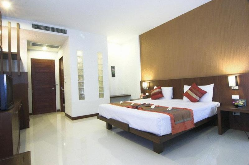Photo of P.S Hill Resort, 3-star hotel in Bangla Road