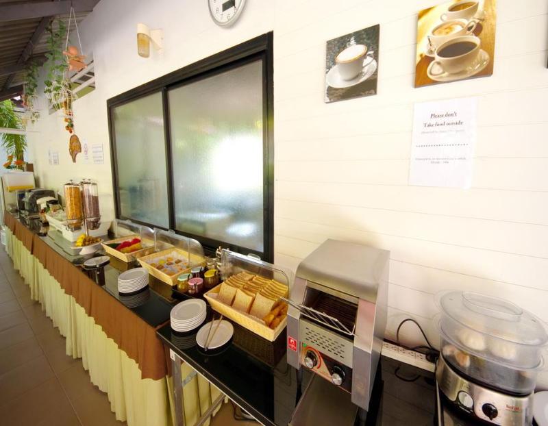Photo of P.S Hill Resort, 3-star hotel in Bangla Road
