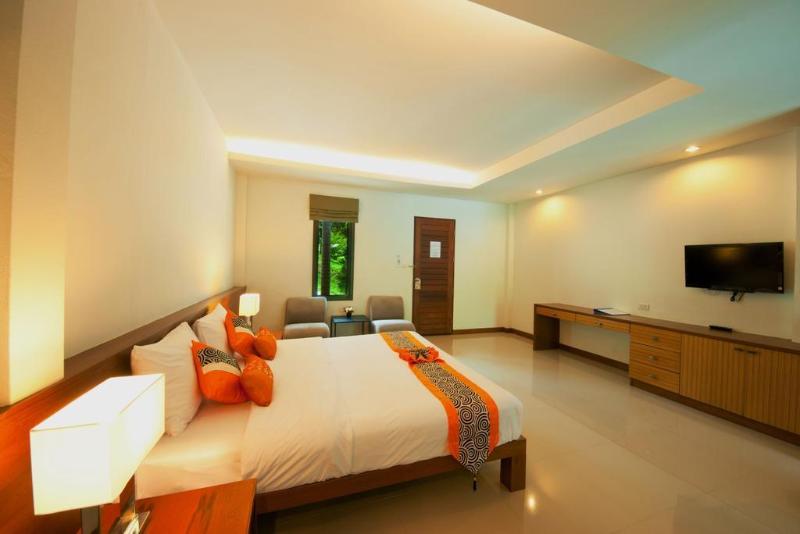 Photo of P.S Hill Resort, 3-star hotel in Bangla Road