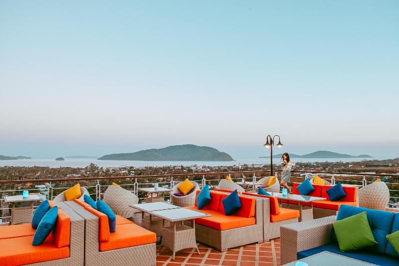 Photo of The View Rawada Phuket, 4-star hotel in Phuket (and vicinity)