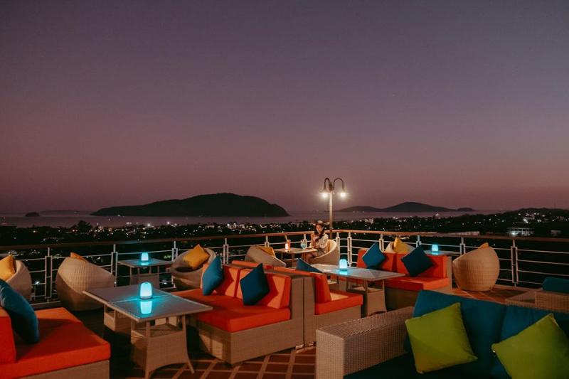 Photo of The View Rawada Phuket, 4-star hotel in Phuket (and vicinity)