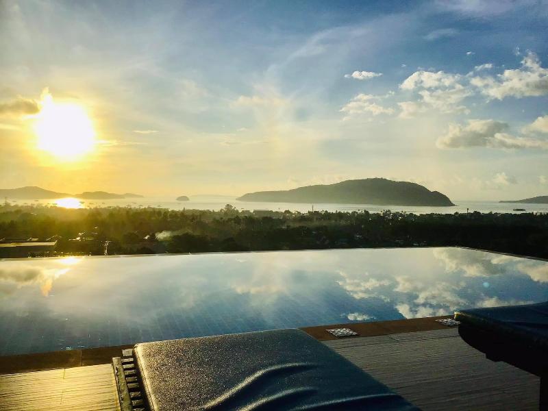 Photo of The View Rawada Phuket, 4-star hotel in Phuket (and vicinity)