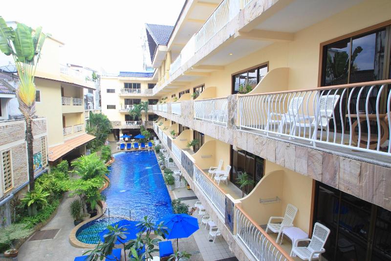 Baan Boa Resort exterior, 3-Star hotel in Bangla Road