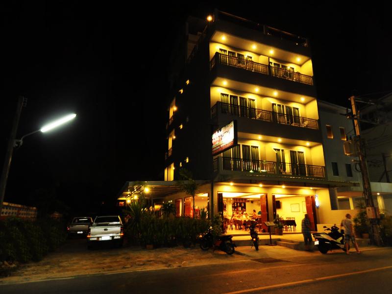Photo of Choophorn House, 2-star hotel in Kata Beach