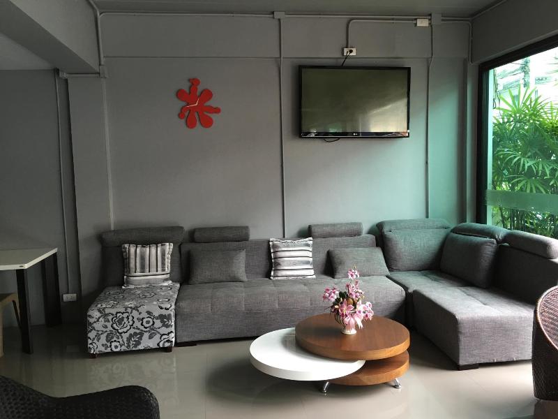 Photo of Chalong Sea Breeze, 2-star hotel in Phuket (and vicinity)