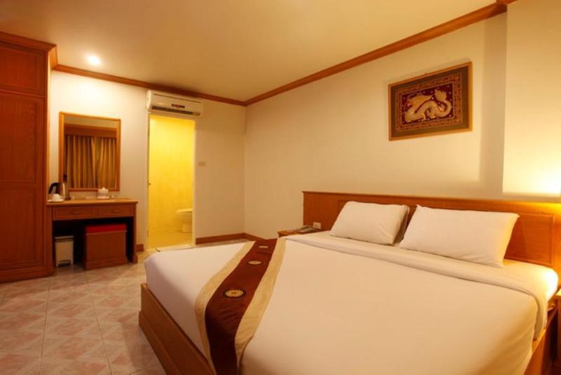 Photo of Casa Jip Guesthouse, 2-star hotel in Bangla Road