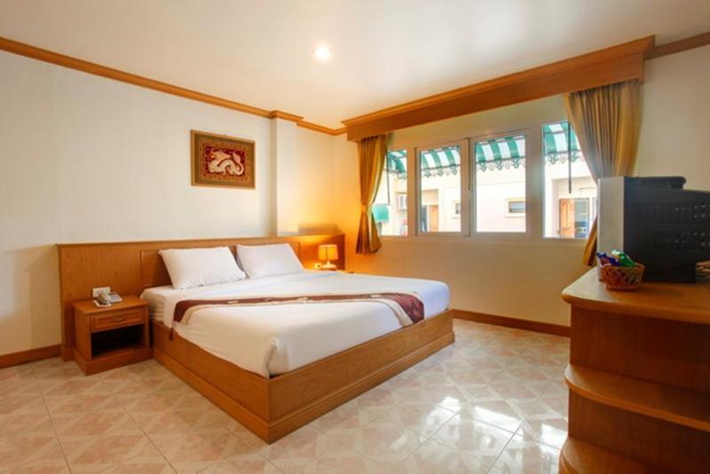 Photo of Casa Jip Guesthouse, 2-star hotel in Bangla Road