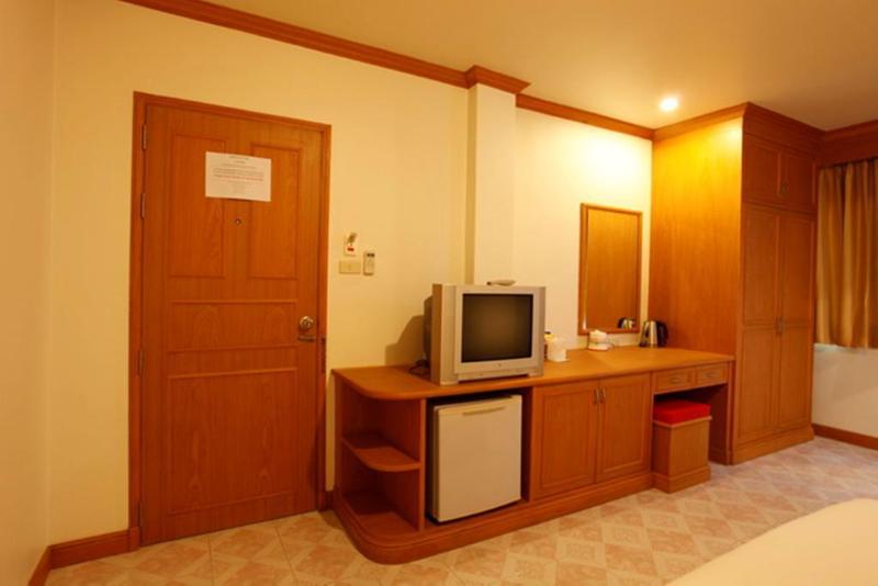 Photo of Casa Jip Guesthouse, 2-star hotel in Bangla Road