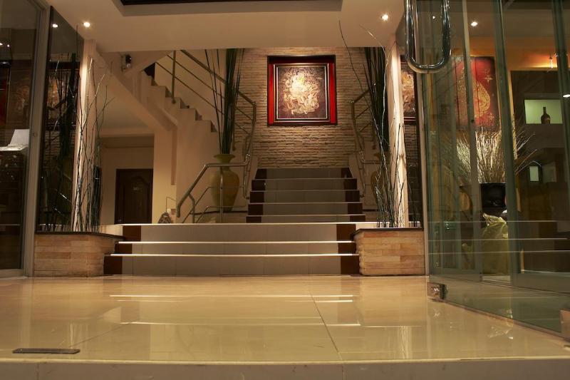 Photo of Suvarnabhumi Suite, 3-star hotel in Bangkok (and vicinity)