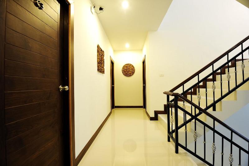 Photo of Ruen Buathong Boutique Hotel, 3-star hotel in Bangla Road