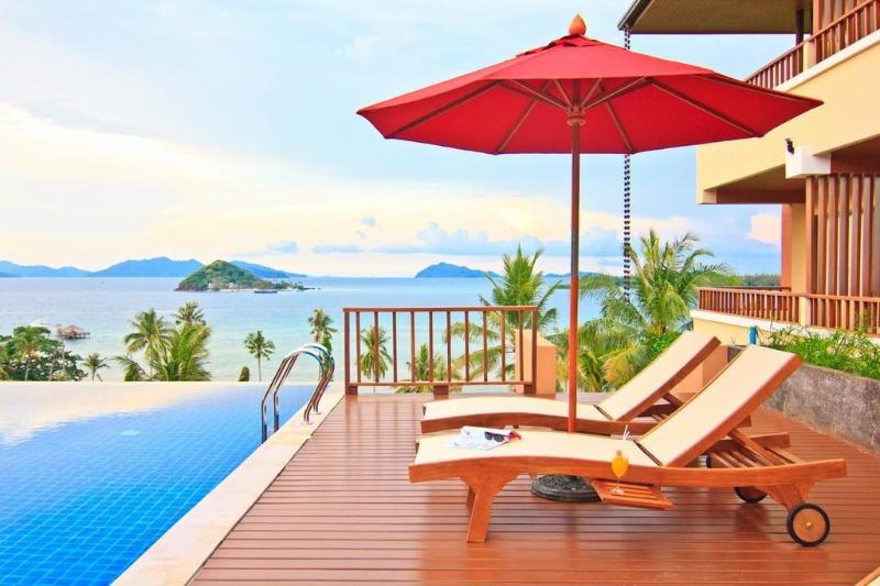 Photo of Islanda Boutique Hotel, 4-star hotel in Bangla Road