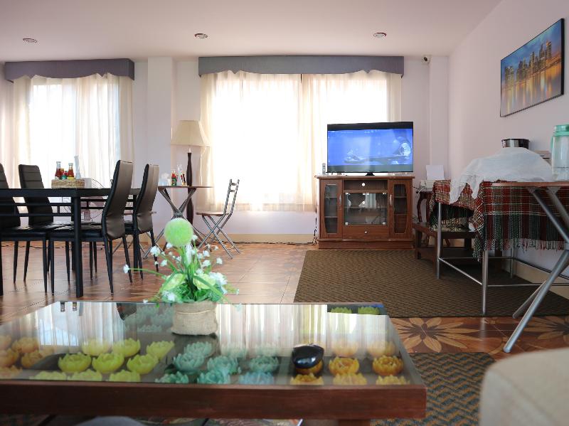 Photo of Tara Place, 3-star hotel in Bangkok (and vicinity)