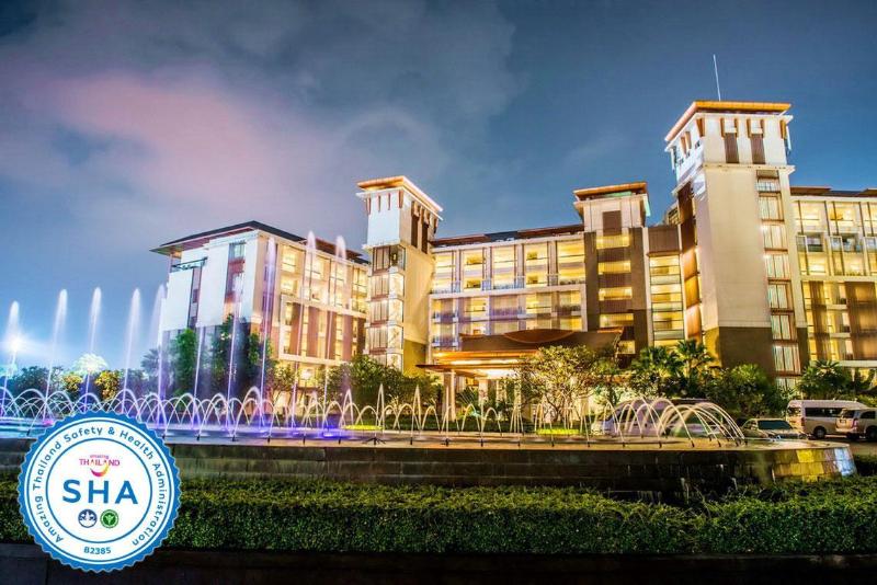 Photo of Summit Windmill Golf Suite Hotel @Suvarnabhumi, 5-star hotel in Bangkok (and vicinity)