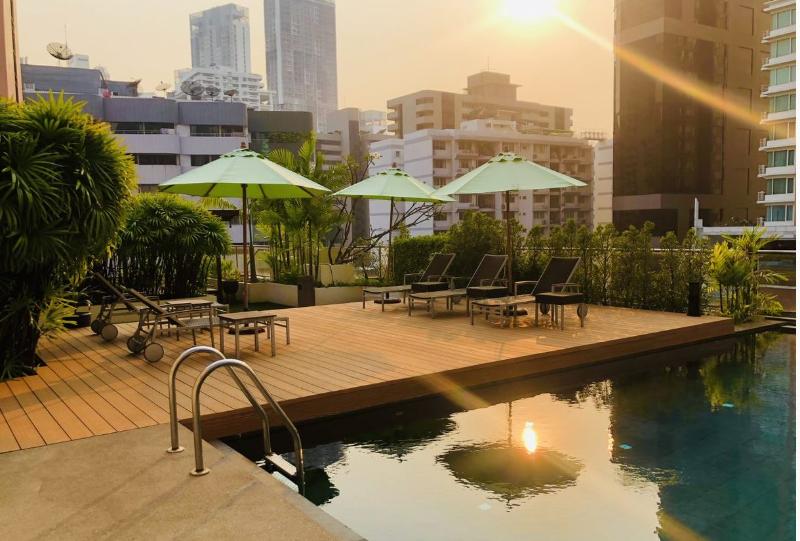 DoubleTree by Hilton Sukhumvit Bangkok, Singapore