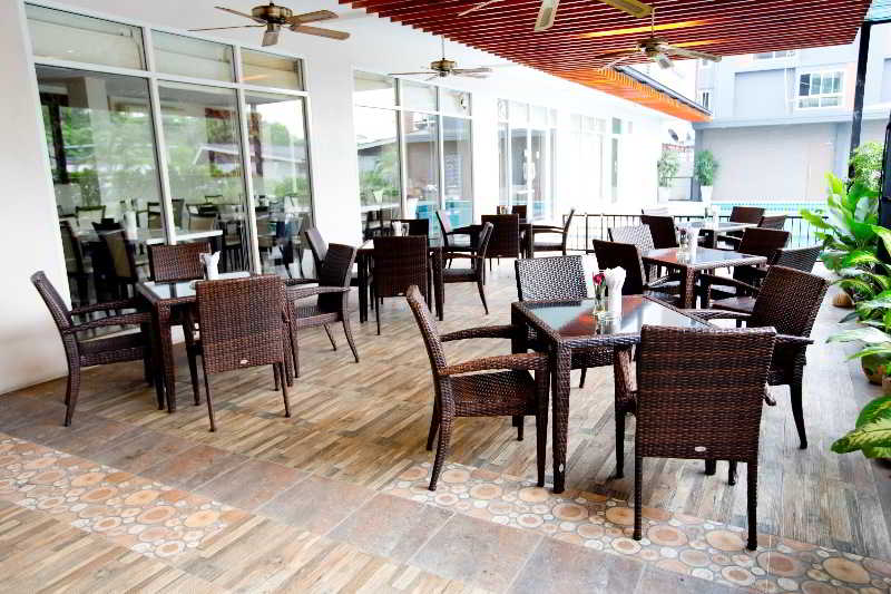 Photo of Sinsuvarn Airport Suite, 4-star hotel in Bangkok (and vicinity)