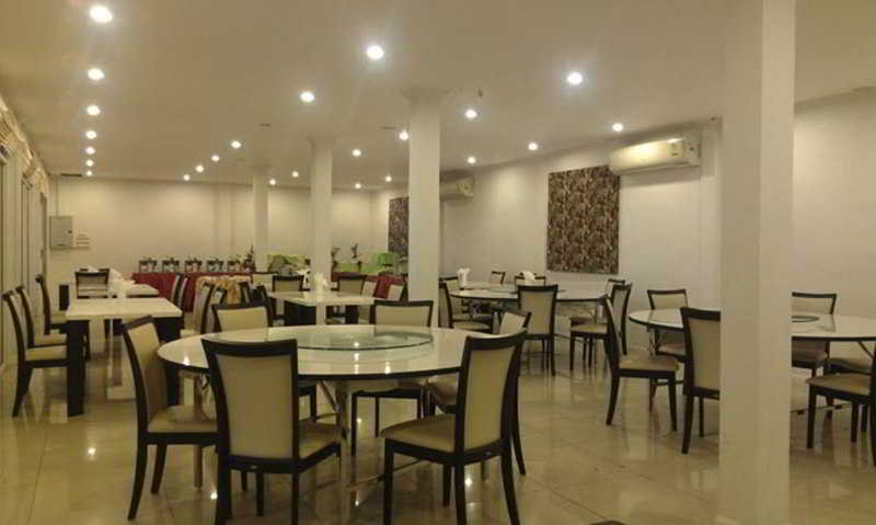 Photo of Sinsuvarn Airport Suite, 4-star hotel in Bangkok (and vicinity)