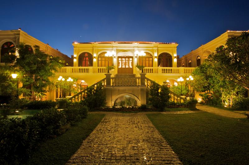 Photo of Praya Palazzo, 4-star hotel in Bang Phlat