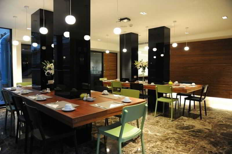 Photo of S33 Compact Sukhumvit Hotel, 3-star hotel in Bangkok (and vicinity)