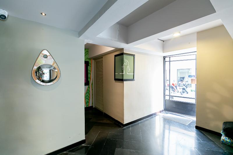 Photo of Sacha's Hotel Uno, 3-star hotel in Bangkok (and vicinity)